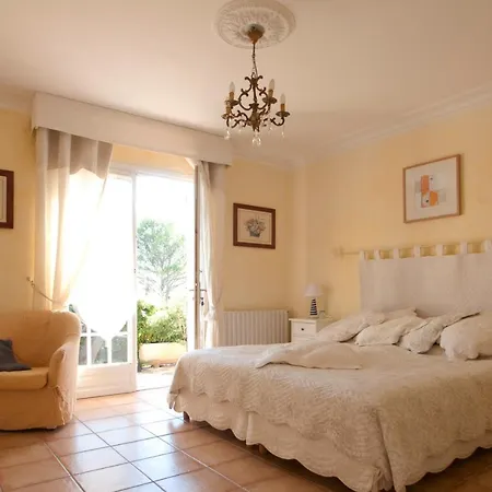 Guest house 